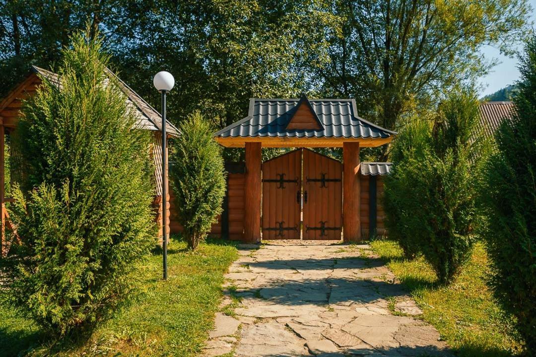 Gorycvit Hotel Verkhniy Yasenov Екстериор снимка